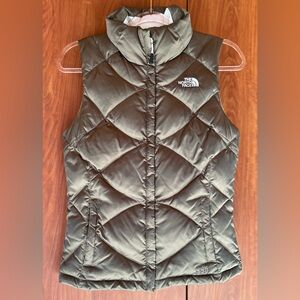 The North Face - 550 Quilted Puffer Vest (Sz XS)